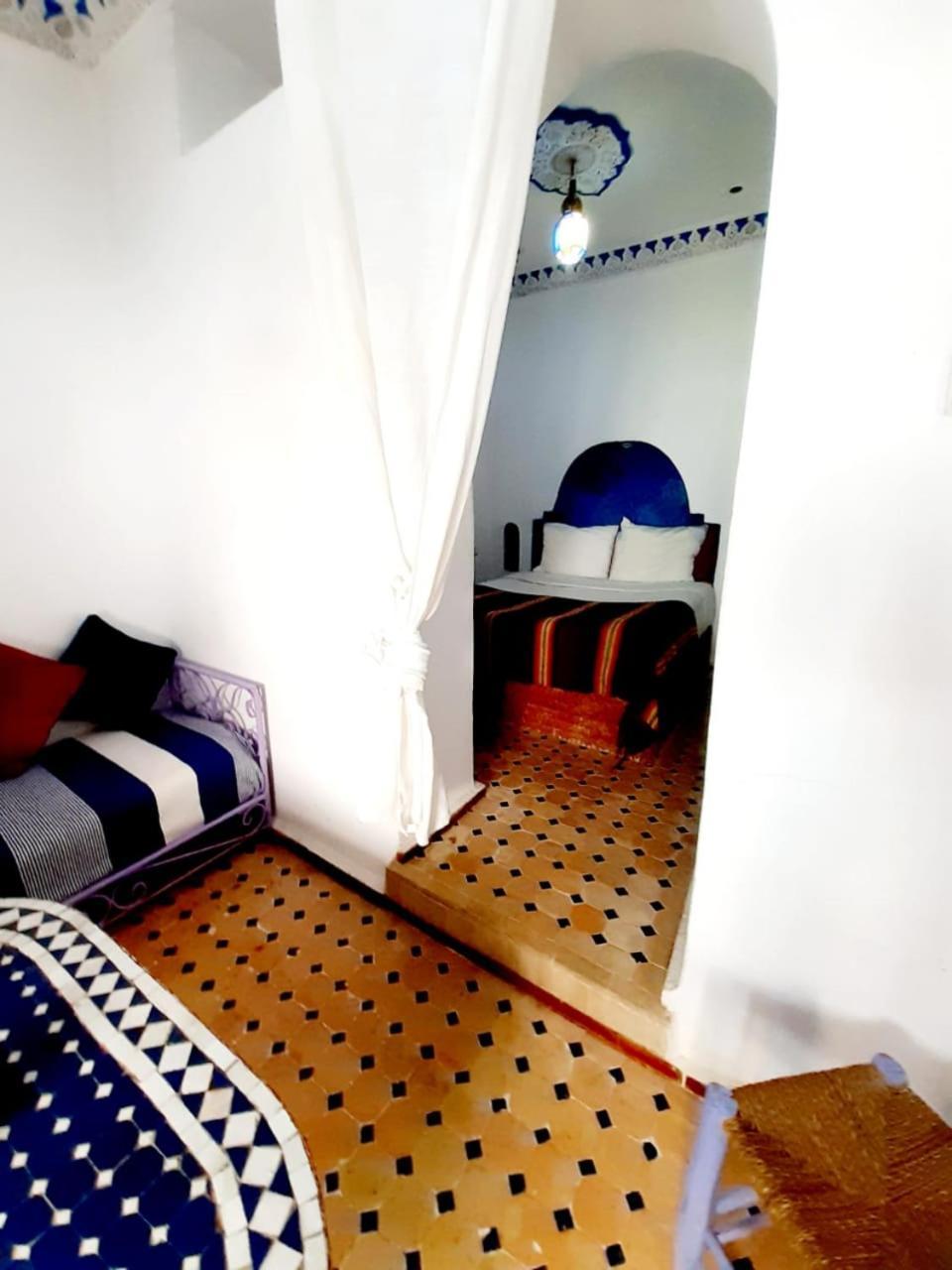 Dar Imran Apartment เอสเซาอิรา ภายนอก รูปภาพ
