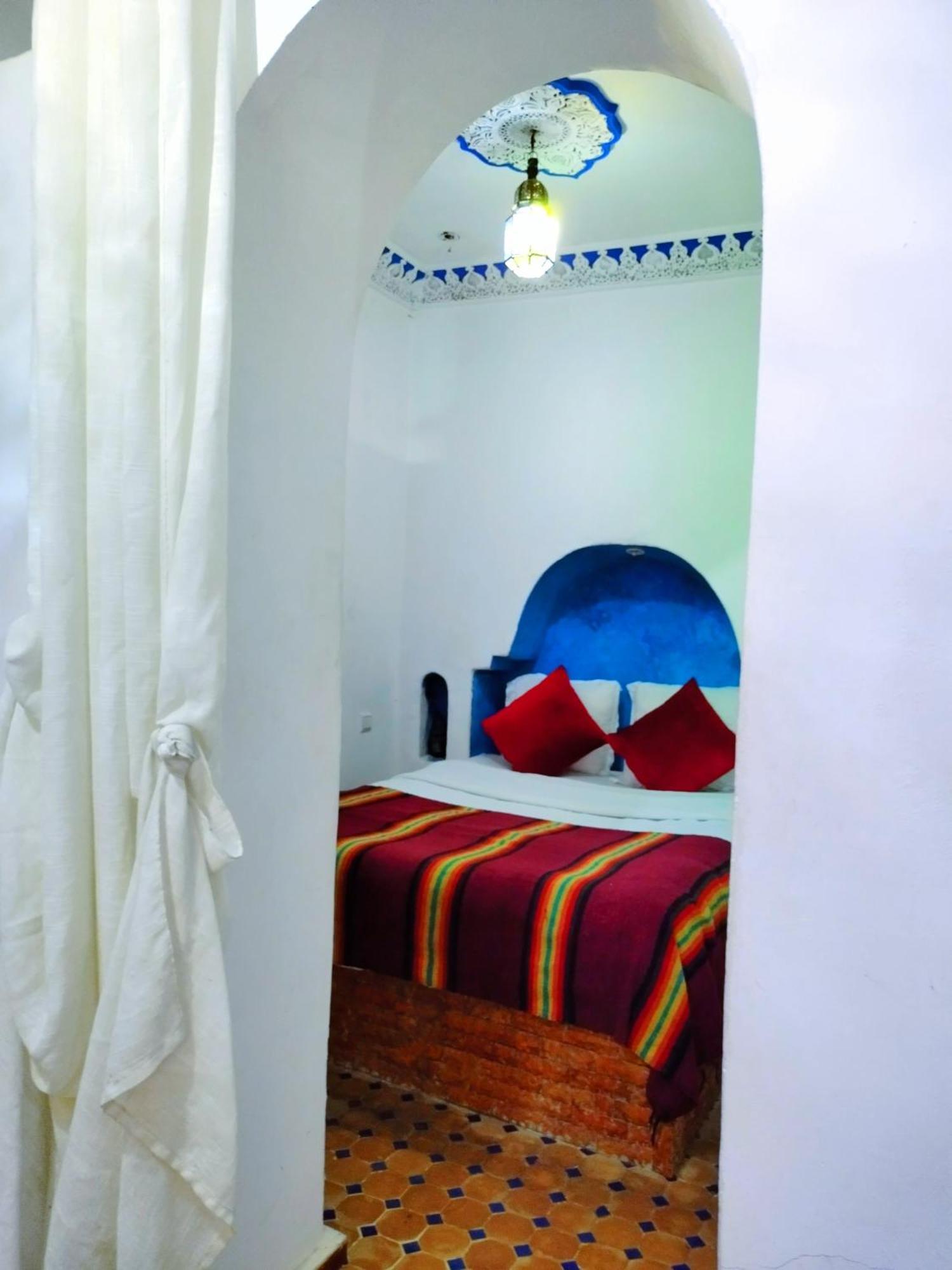 Dar Imran Apartment เอสเซาอิรา ภายนอก รูปภาพ